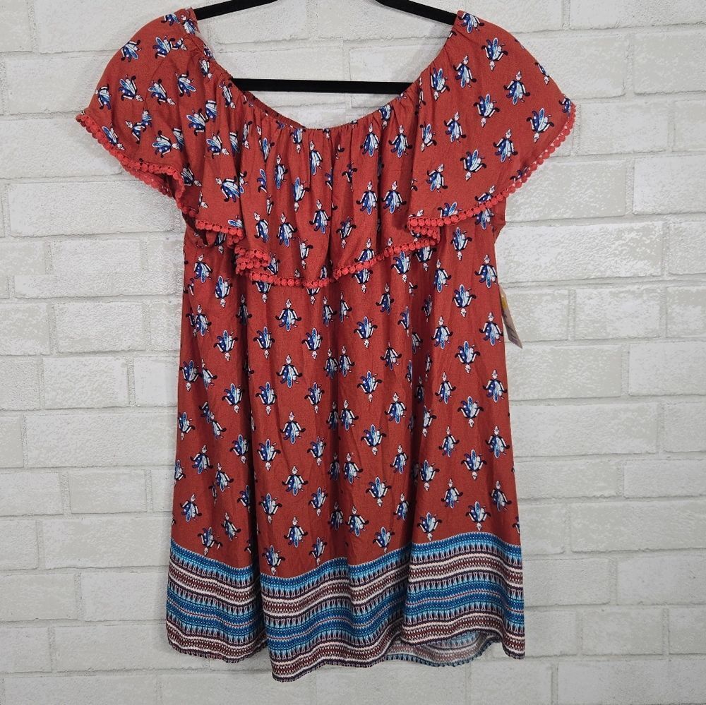 Faded Glory NWT cute flowy turtle top